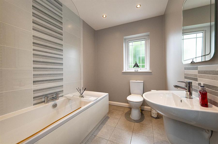 27 Ballydown Heights