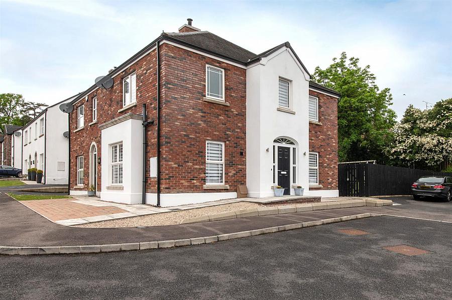 27 Ballydown Heights