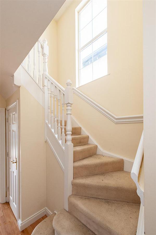 11 Iveagh Court