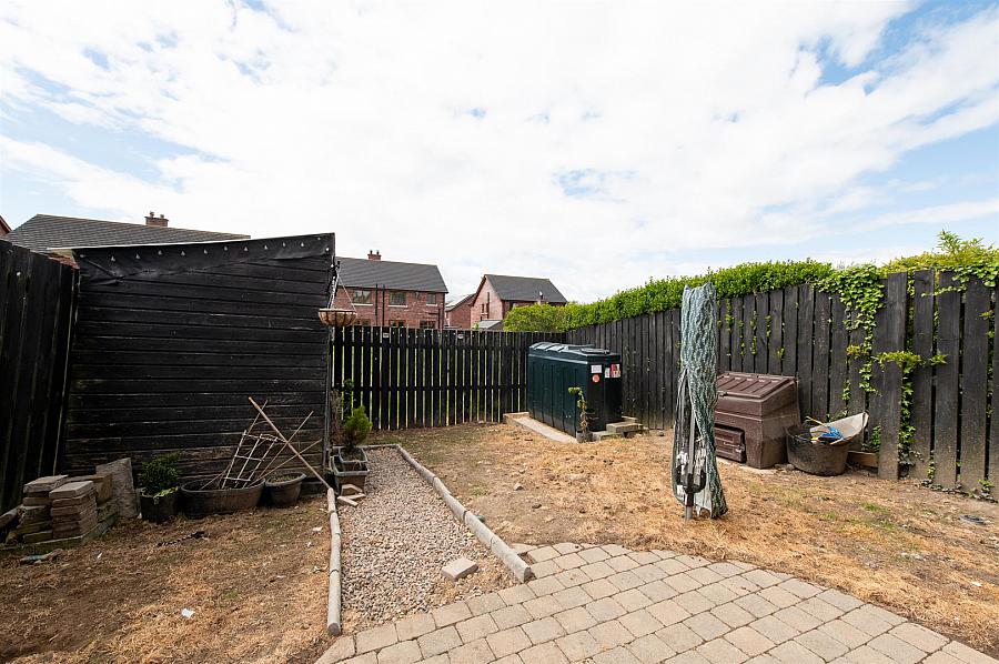 11 Iveagh Court