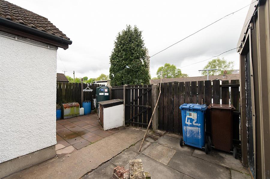 42 Annsborough Park