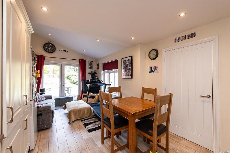 112 Summerhill