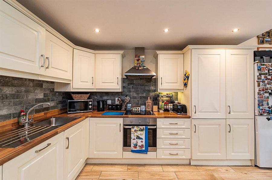 112 Summerhill