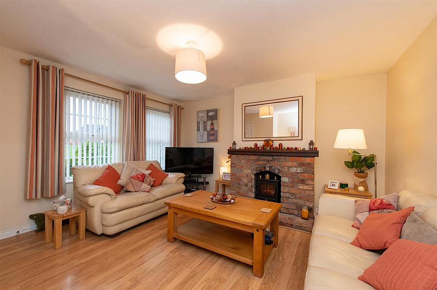 5 Summerhill Green