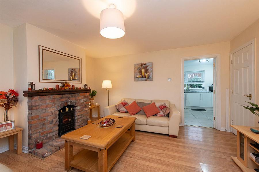 5 Summerhill Green
