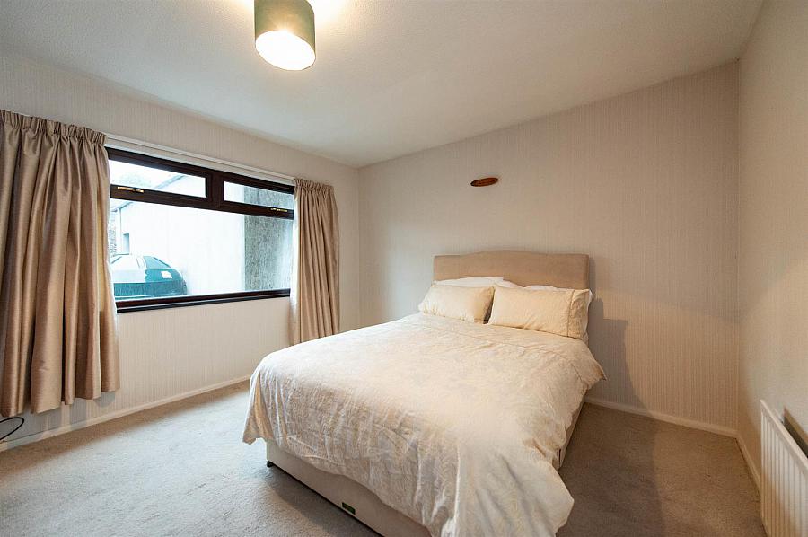 2 Blackbridge Road