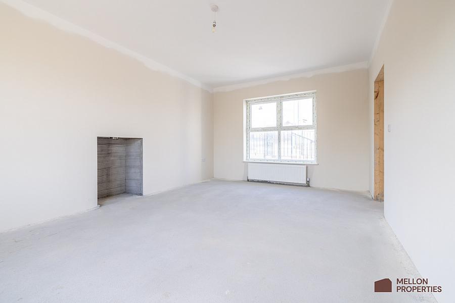 5 Dergmoney Manor
