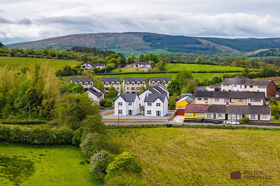 2 Creaghmore Glen, Drumquin
