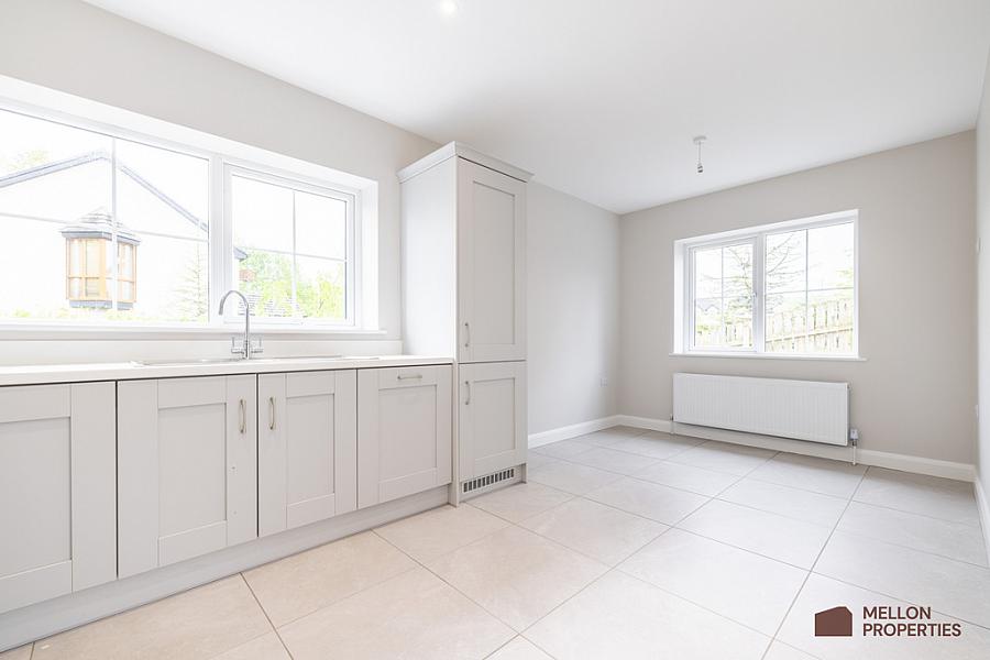 2 Creaghmore Glen, Drumquin