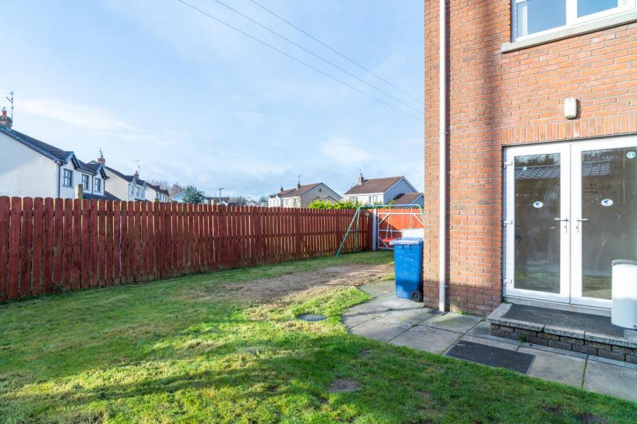 62 Silverwood Leaves