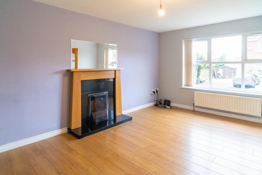 62 Silverwood Leaves