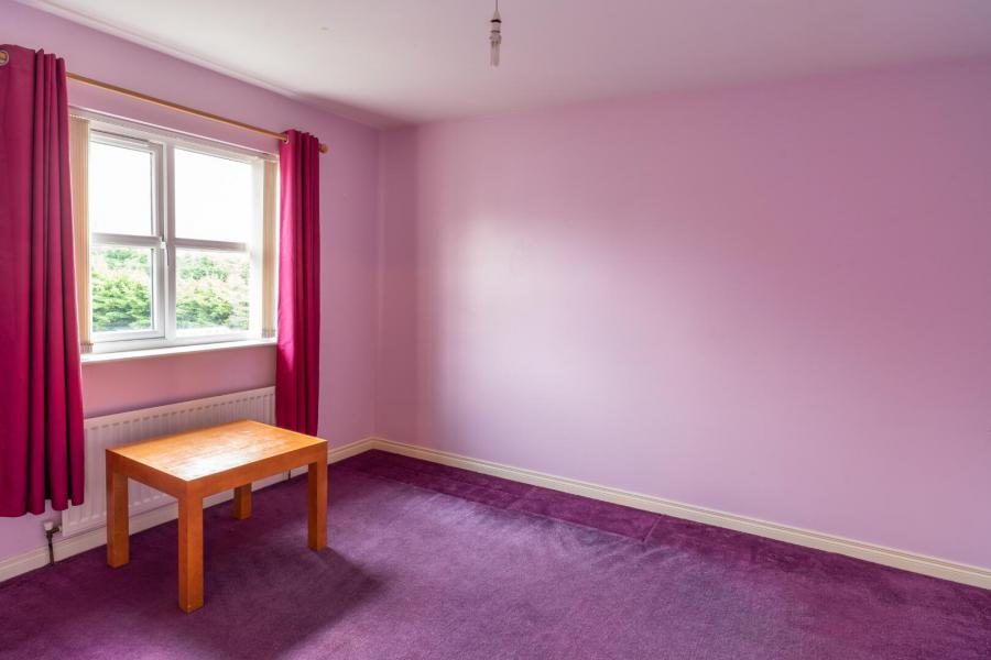 62 Silverwood Leaves