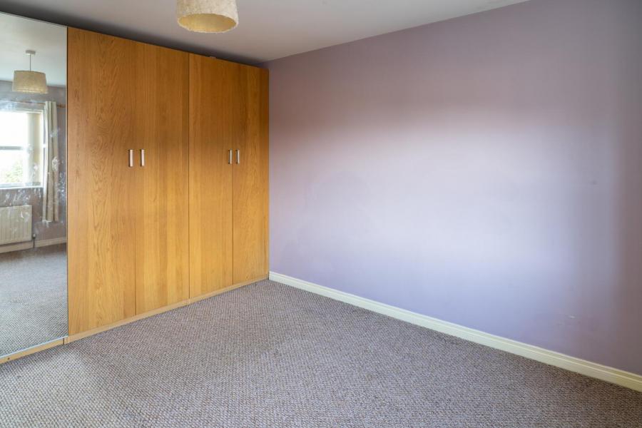 62 Silverwood Leaves