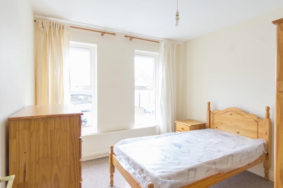 7 Windsor Avenue Place