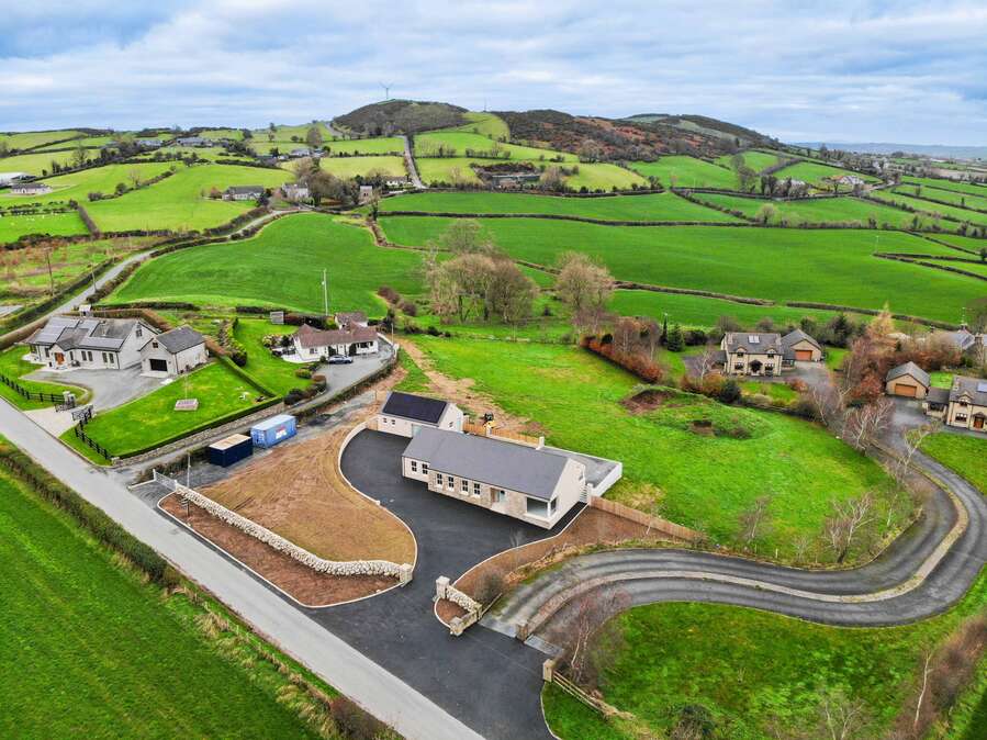 35 Lisnacroppin Road