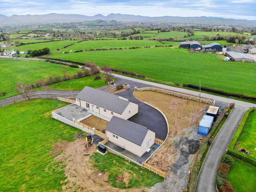 35 Lisnacroppin Road