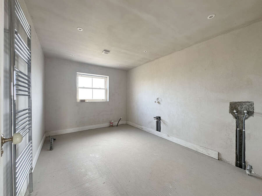 35 Lisnacroppin Road