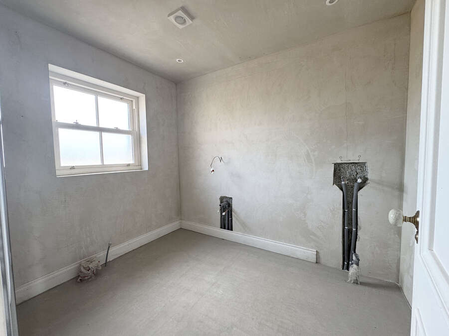 35 Lisnacroppin Road