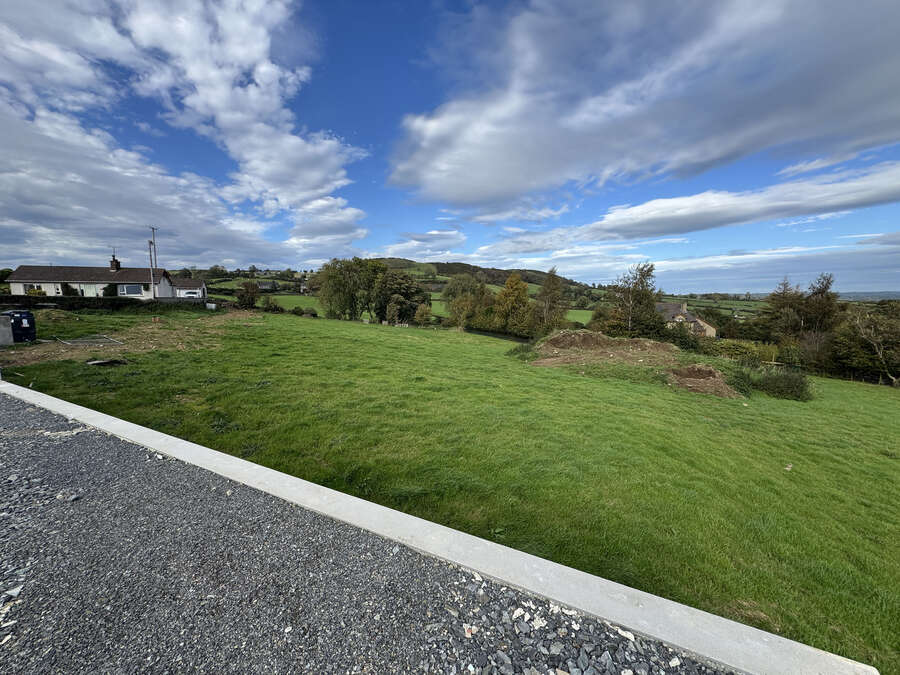 35 Lisnacroppin Road