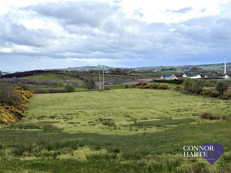 Lands At Gortscraheen/Loughnamarve