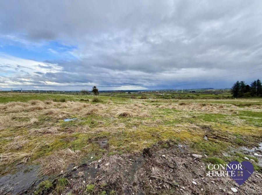 Lands At Gortscraheen/Loughnamarve