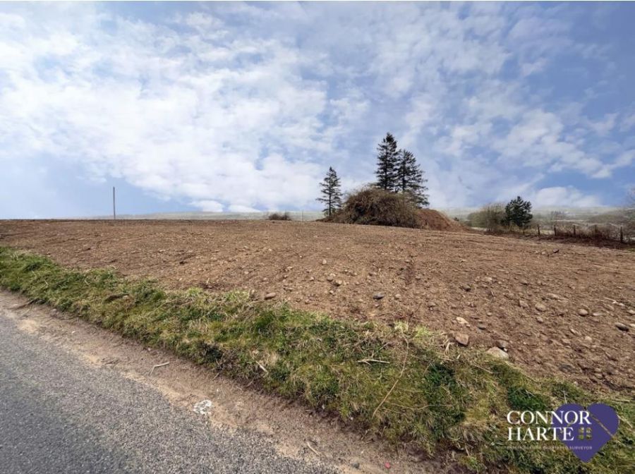 Lands At Loughdoo Road