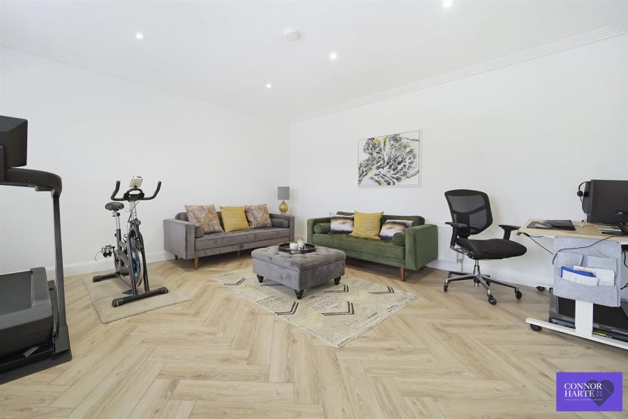 6 Ardcumber Road