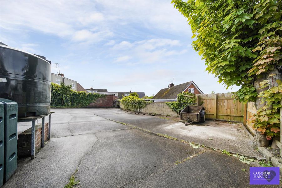 6 Westland Crescent
