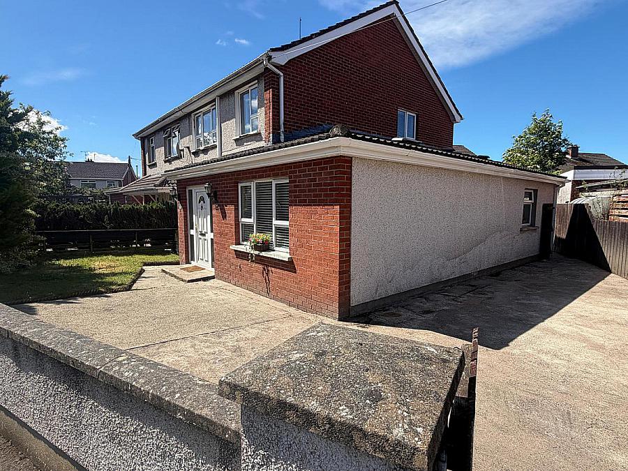 38 Enagh Park