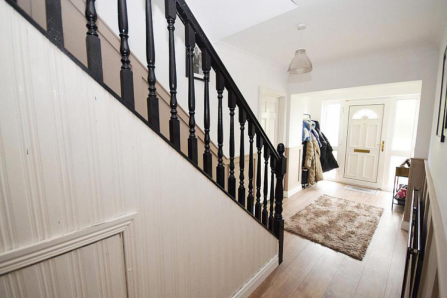 38 Enagh Park