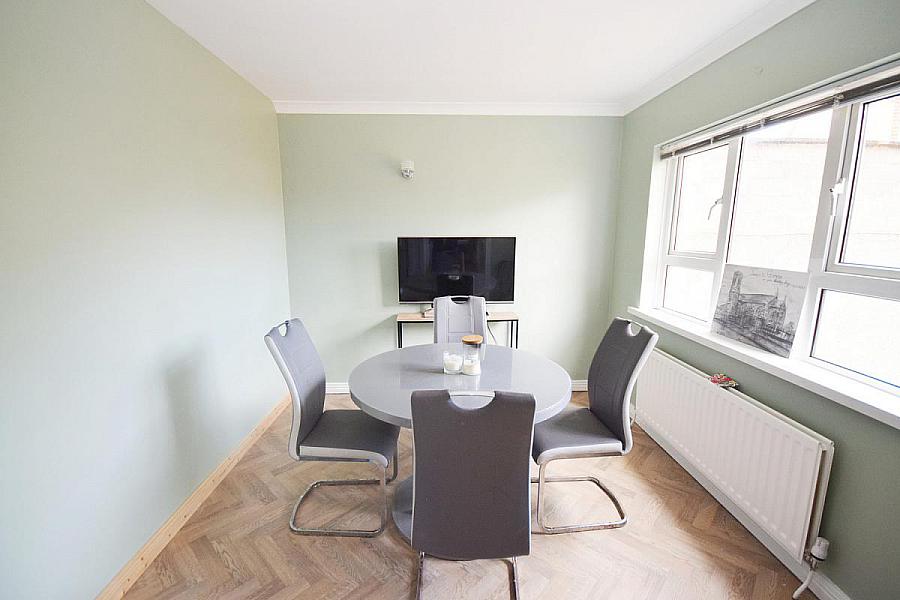 38 Enagh Park