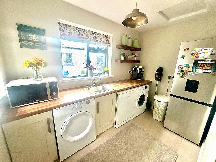 111 Whitehill Park