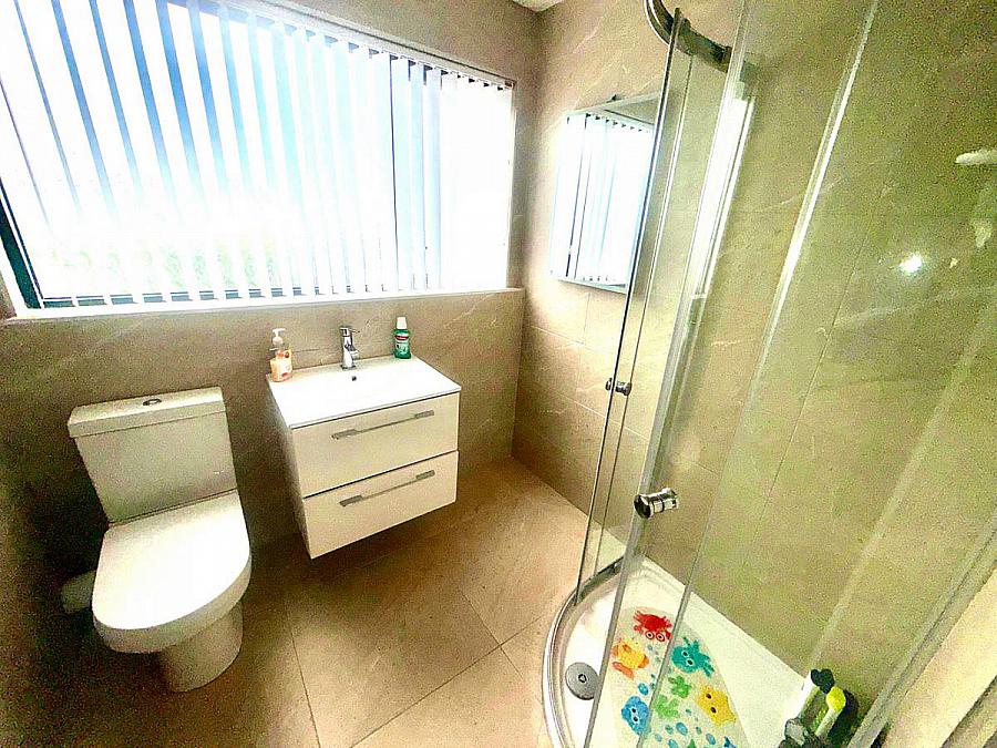 111 Whitehill Park