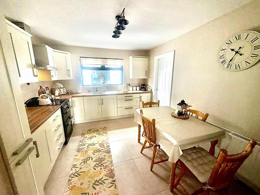 111 Whitehill Park