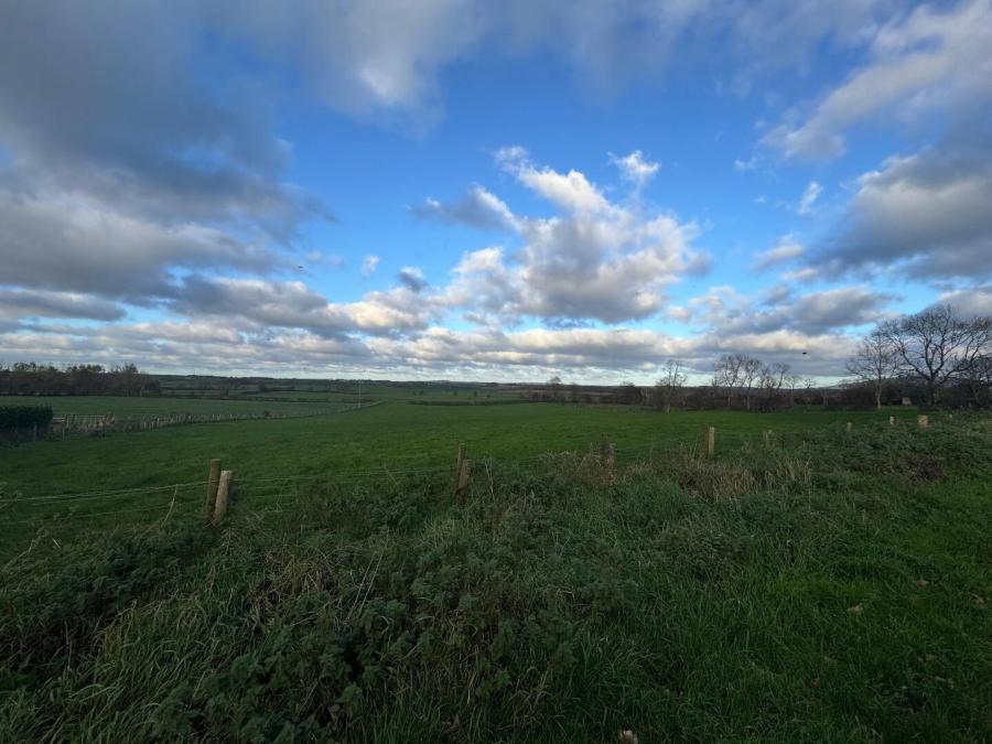 59 Carncullough Road