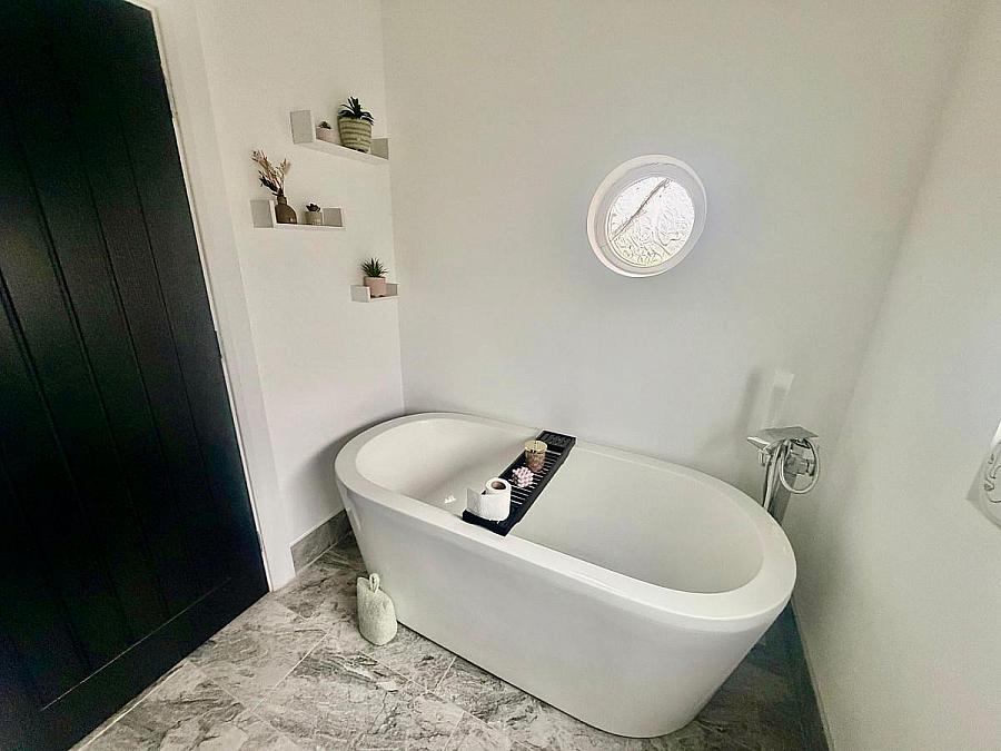 144 Carrowclare Road