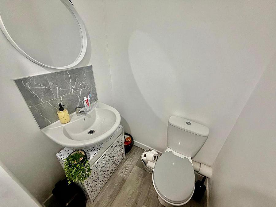 144 Carrowclare Road