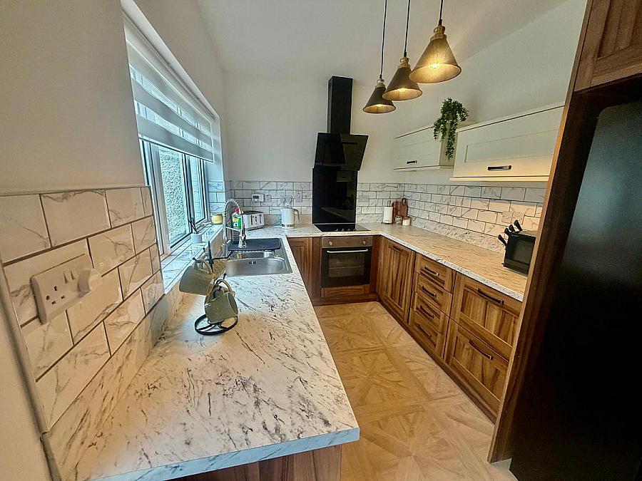 144 Carrowclare Road