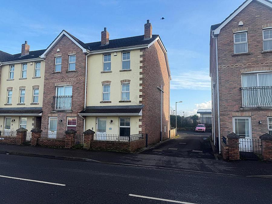 7 College Mews, Greystone Road