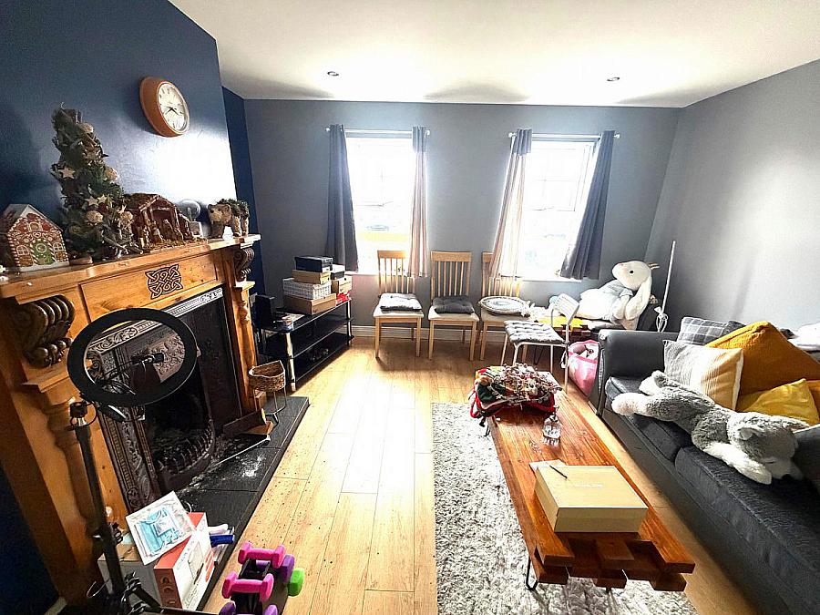 7 College Mews, Greystone Road