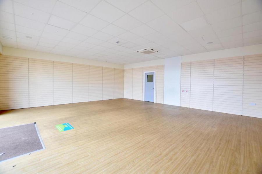 3, 87/89 Westland Road South