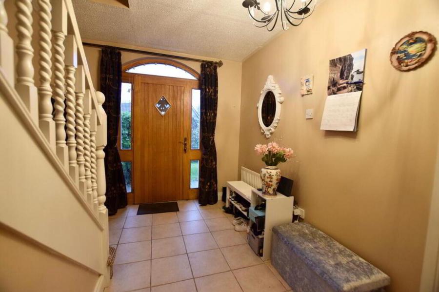 17 Wellbourne Crescent