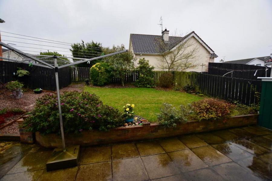 17 Wellbourne Crescent