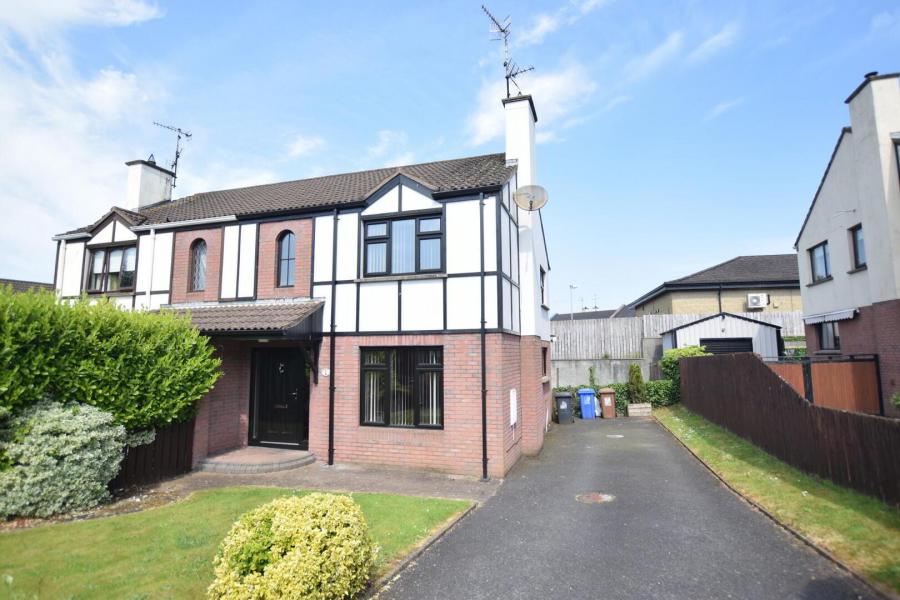 4 Westbury Crescent