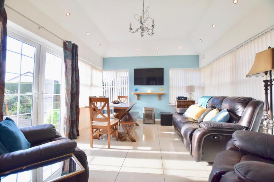 119 Westland Road South