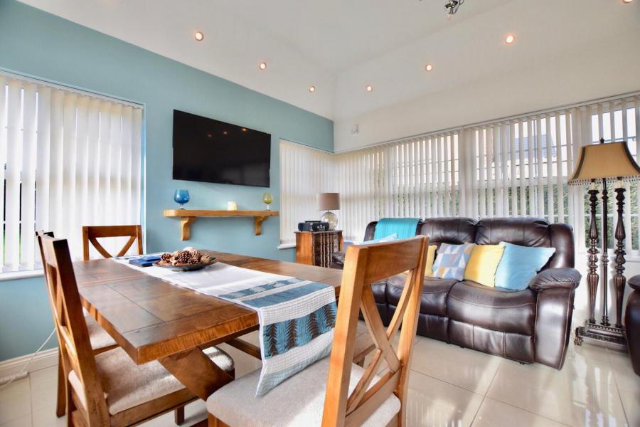 119 Westland Road South