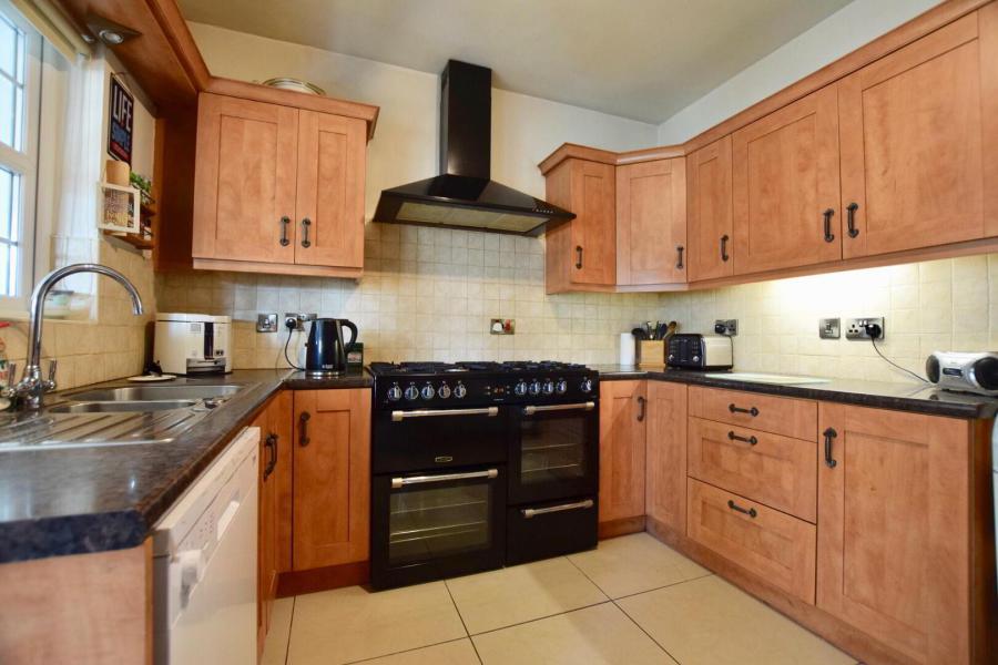 119 Westland Road South