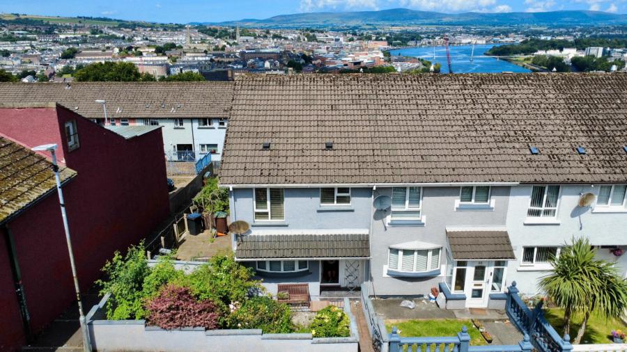 90 Strabane Old Road