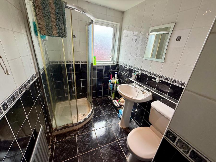 90 Strabane Old Road