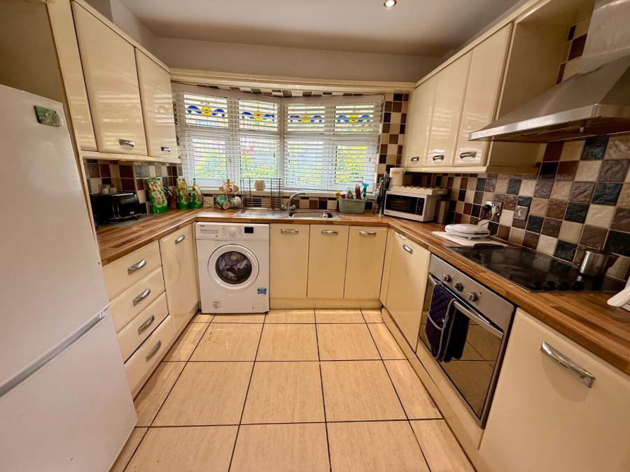 90 Strabane Old Road